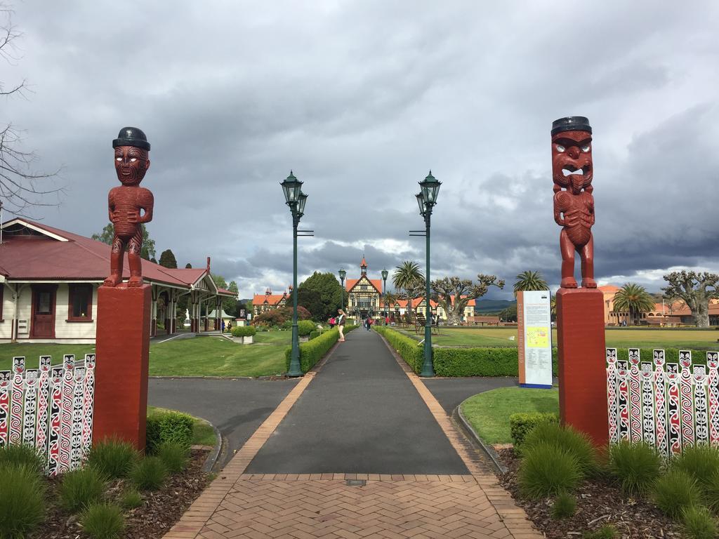 Kiwi As Guest House Роторуа Екстериор снимка